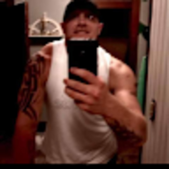 Meet your Posher, Josh - Picture 1 of 1